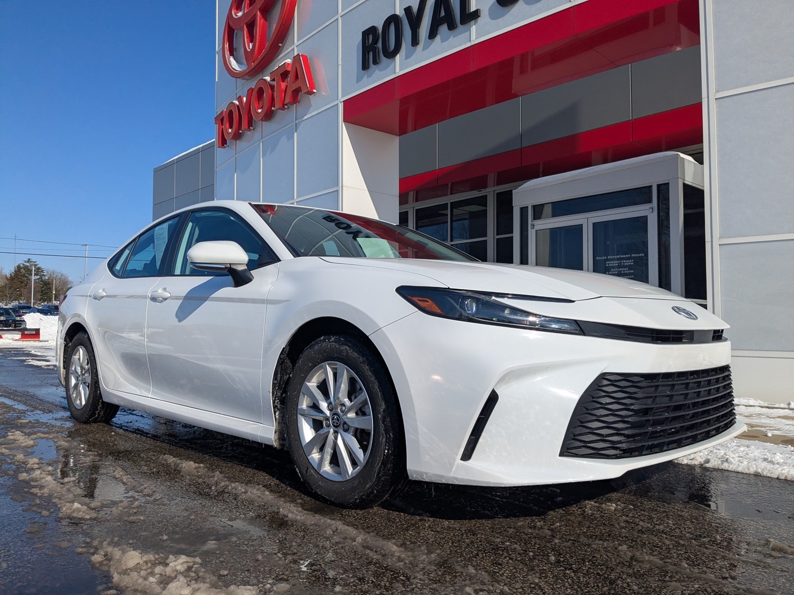 2025 Toyota Camry LE FWD