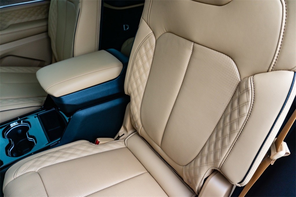 New Car 2025 Jeep Grand Cherokee L  Summit For Sale Under $70,000 In San Marcos, Texas