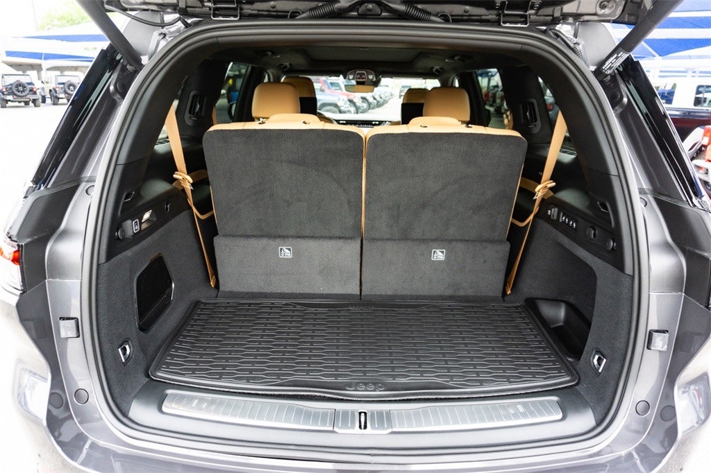 New Car 2025 Jeep Grand Cherokee L  Summit For Sale Under $70,000 In San Marcos, Texas