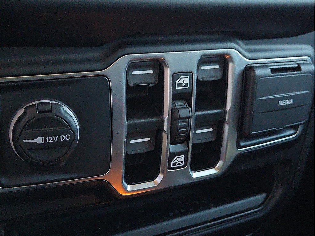 Used 2021 Jeep Wrangler For Sale in Farmington, AR