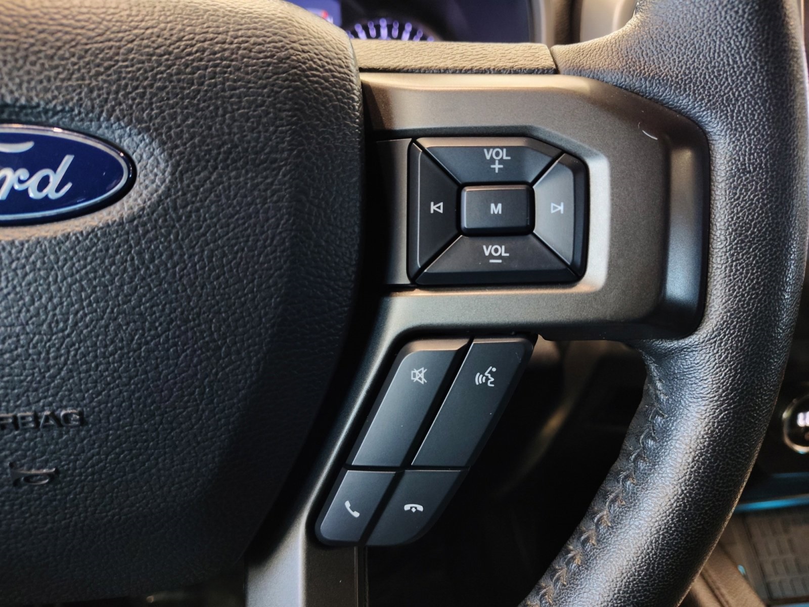 Used Car 2020 Ford Expedition Max  Xlt For Sale Under $25,000 In San Antonio, Texas