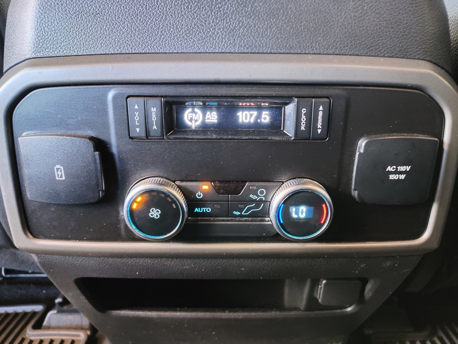 Used Car 2020 Ford Expedition Max  Xlt For Sale Under $25,000 In San Antonio, Texas