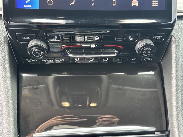 2021 Jeep Grand Cherokee L Limited White at Mac Haik CDJR North Houston