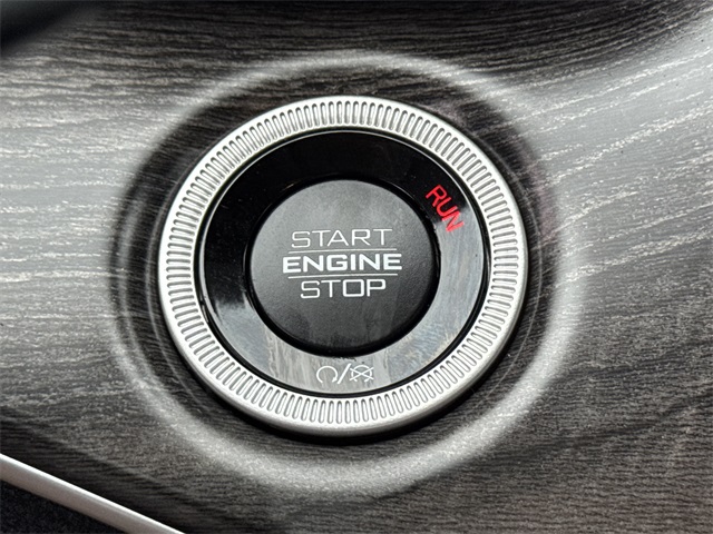 2021 Jeep Grand Cherokee L Limited White at Mac Haik CDJR North Houston