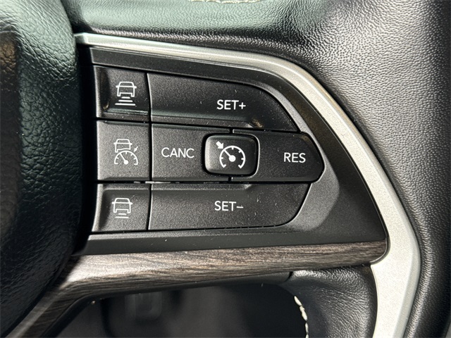 2021 Jeep Grand Cherokee L Limited White at Mac Haik CDJR North Houston