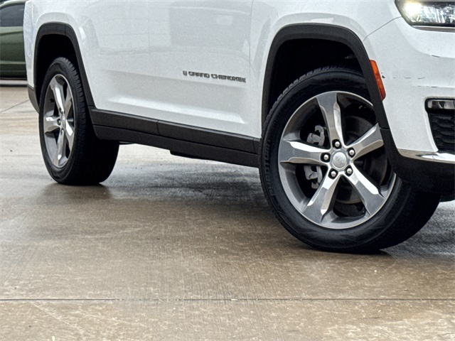 2021 Jeep Grand Cherokee L Limited White at Mac Haik CDJR North Houston