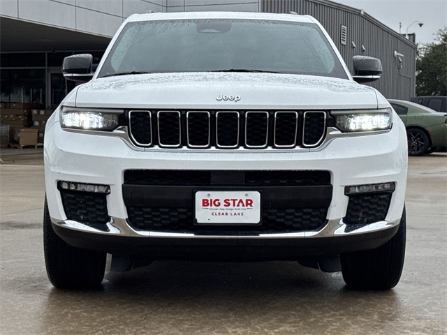 2021 Jeep Grand Cherokee L Limited White at Mac Haik CDJR North Houston