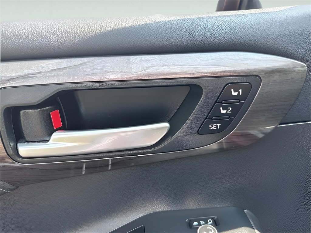 2024 Toyota Highlander Hybrid