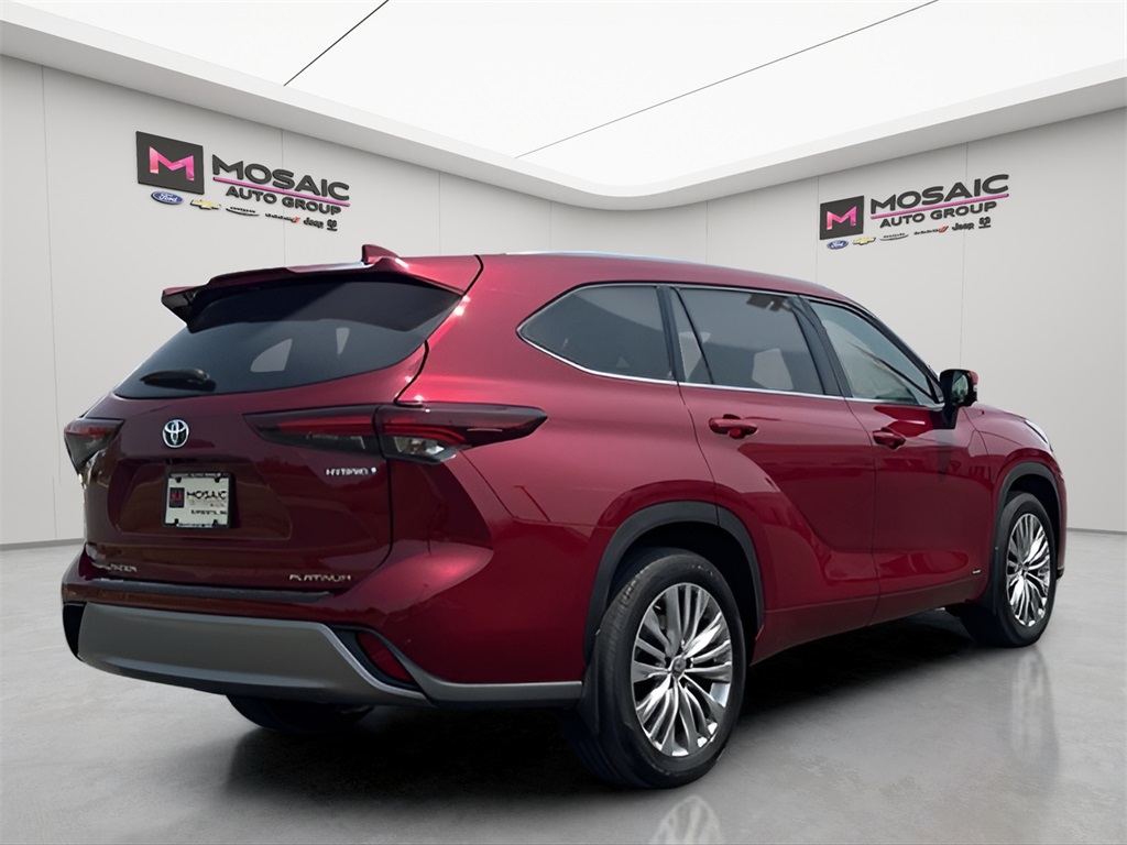 2024 Toyota Highlander Hybrid