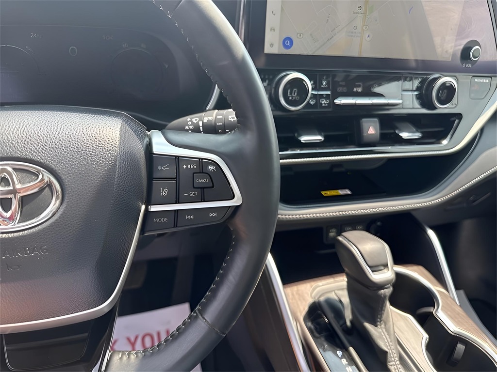2024 Toyota Highlander Hybrid