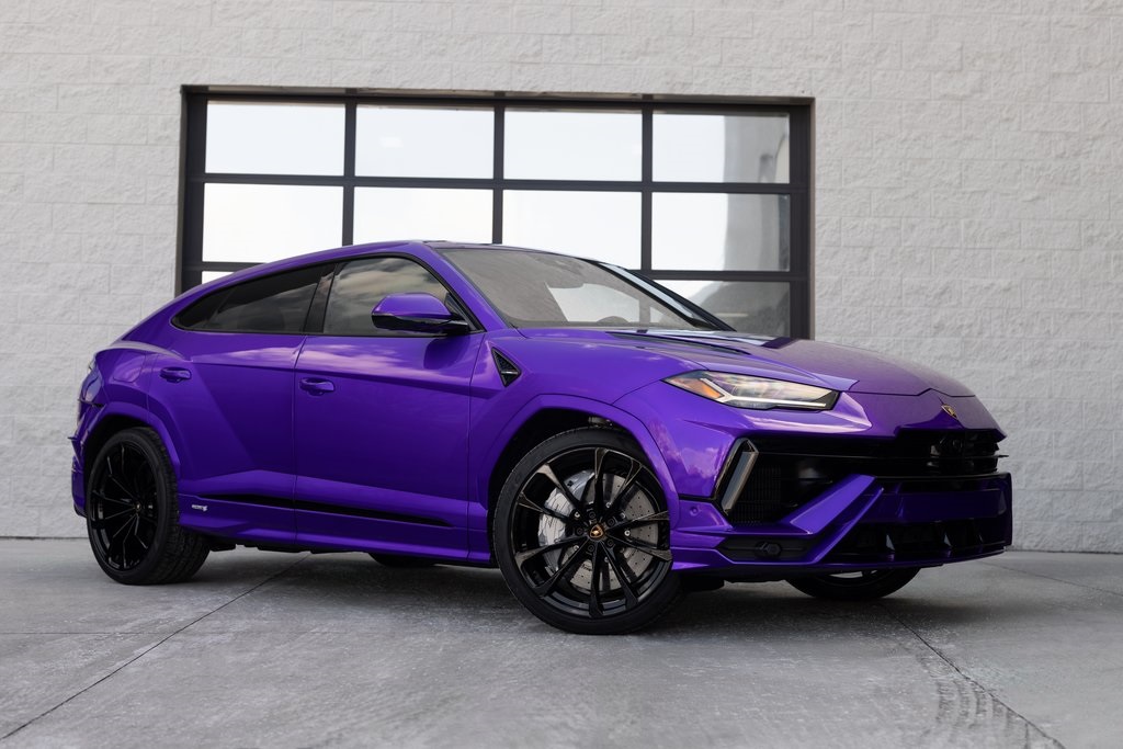 2024 Lamborghini Urus S's photo