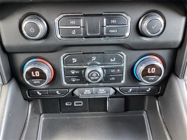 Used Car 2021 Chevrolet Tahoe  Z71 For Sale Under $50,000 In San Antonio, Texas