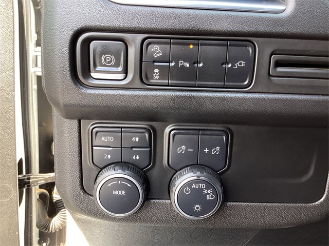 Used Car 2021 Chevrolet Tahoe  Z71 For Sale Under $50,000 In San Antonio, Texas