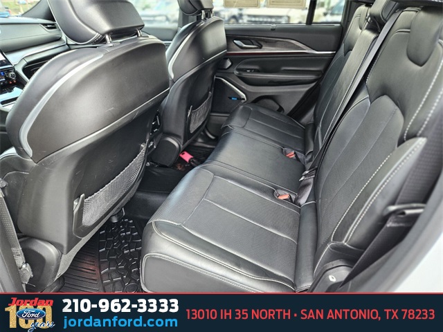 Used Car 2023 Jeep Grand Cherokee  Overland 4xe For Sale Under $35,000 In San Antonio, Texas