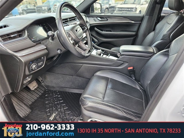 Used Car 2023 Jeep Grand Cherokee  Overland 4xe For Sale Under $35,000 In San Antonio, Texas
