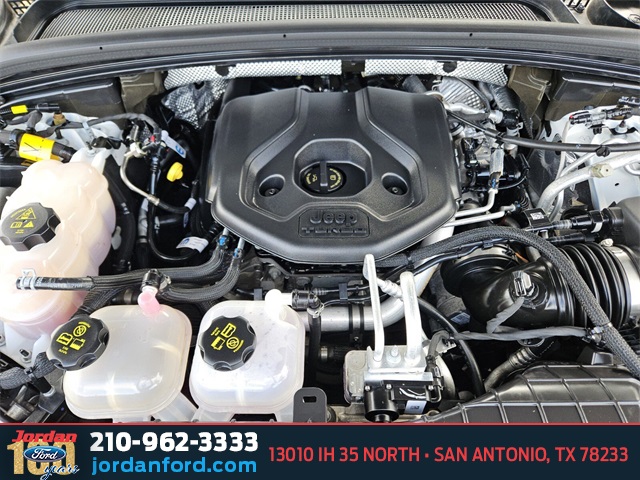 Used Car 2023 Jeep Grand Cherokee  Overland 4xe For Sale Under $35,000 In San Antonio, Texas
