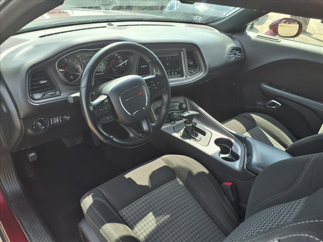 2023 Dodge Challenger SXT - 5