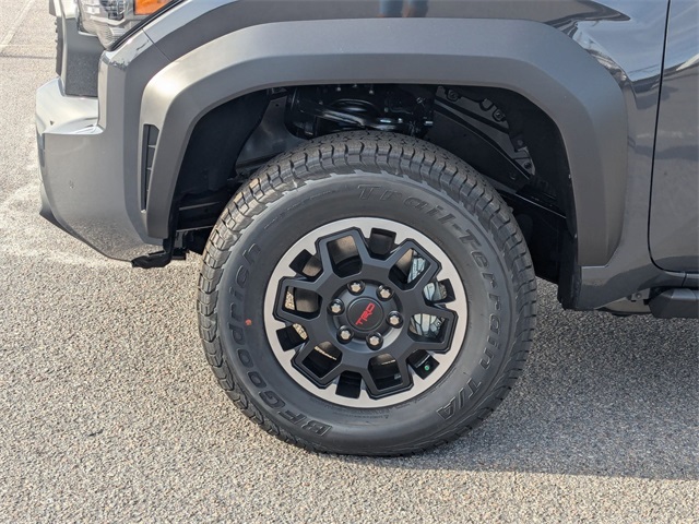2024 Toyota Tacoma TRD Off-Road - 9