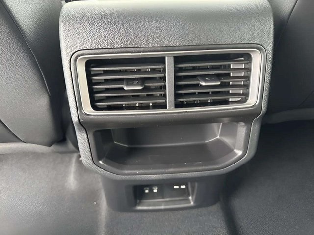 VolkswagenAtlas Cross Sport8