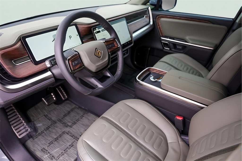 Used Car 2023 Rivian R1s  Launch Edition For Sale Under $70,000 In Austin, Texas