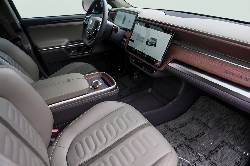 Used Car 2023 Rivian R1s  Launch Edition For Sale Under $70,000 In Austin, Texas