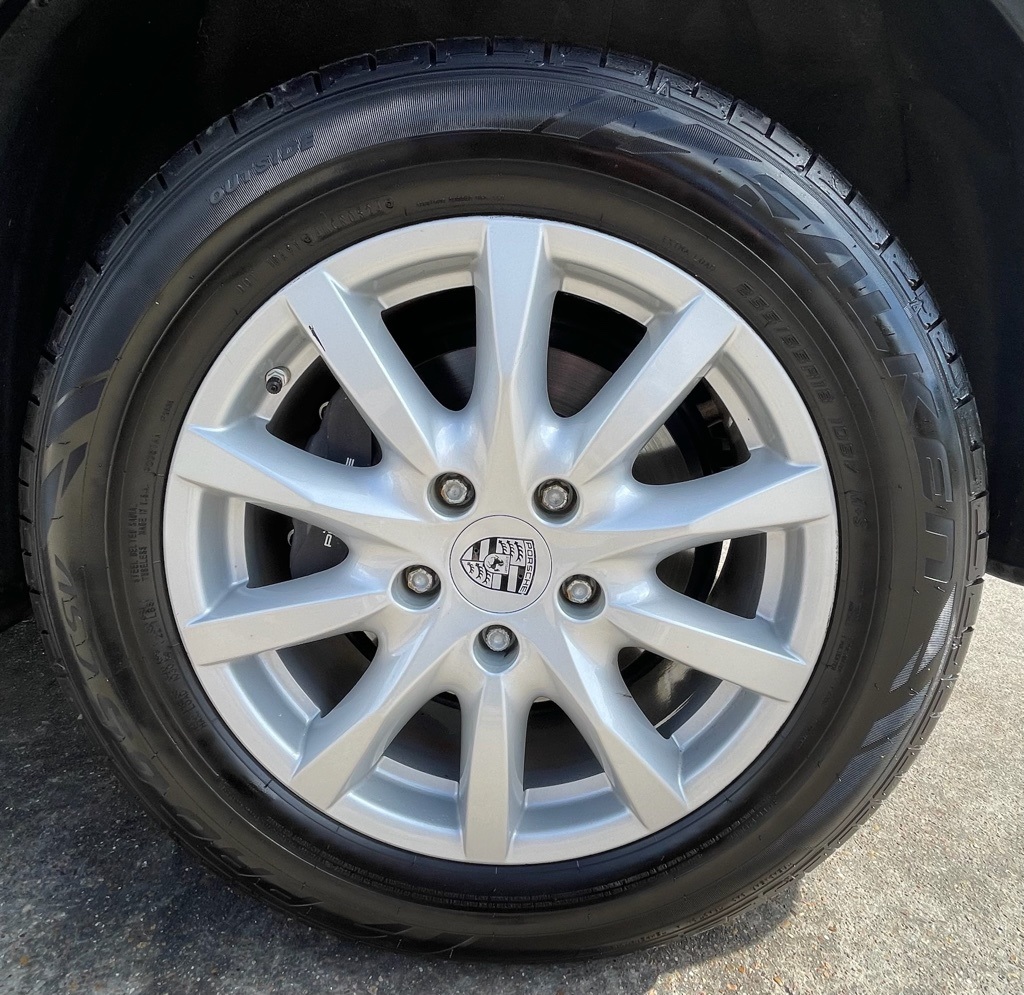 2011 Porsche Cayenne Base White at South Houston Nissan