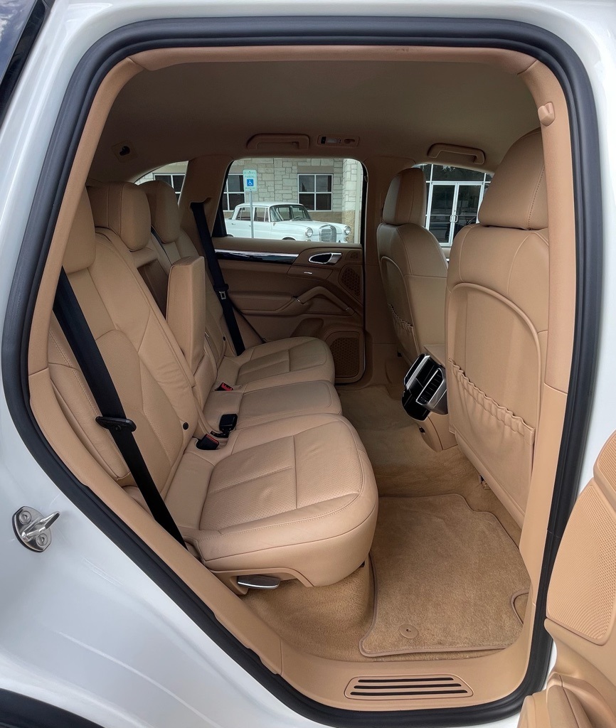 2011 Porsche Cayenne Base White at South Houston Nissan