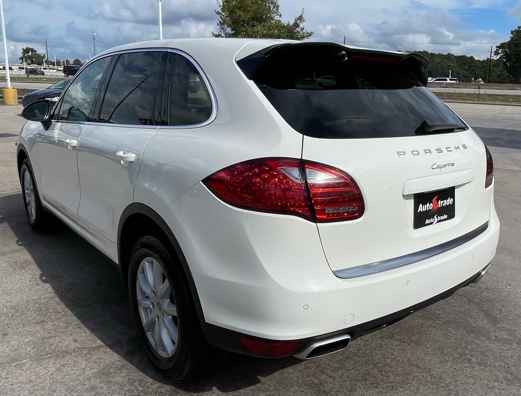 2011 Porsche Cayenne Base White at South Houston Nissan