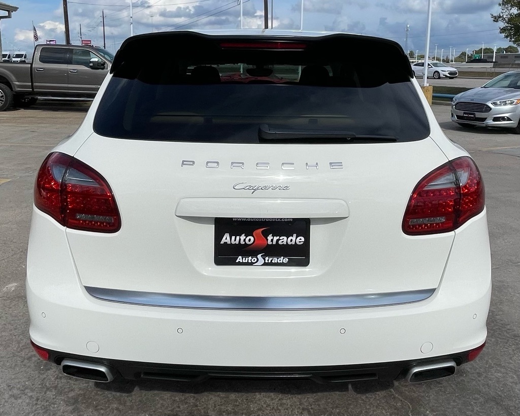 2011 Porsche Cayenne Base White at South Houston Nissan