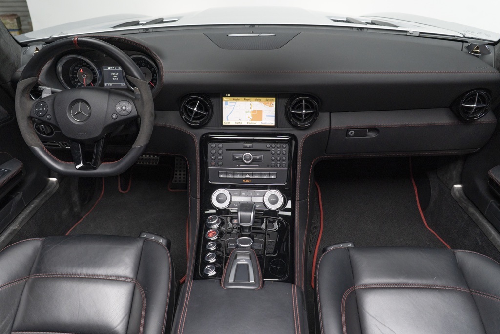 2013 Mercedes-Benz SLS AMG® - Thumbnail 2