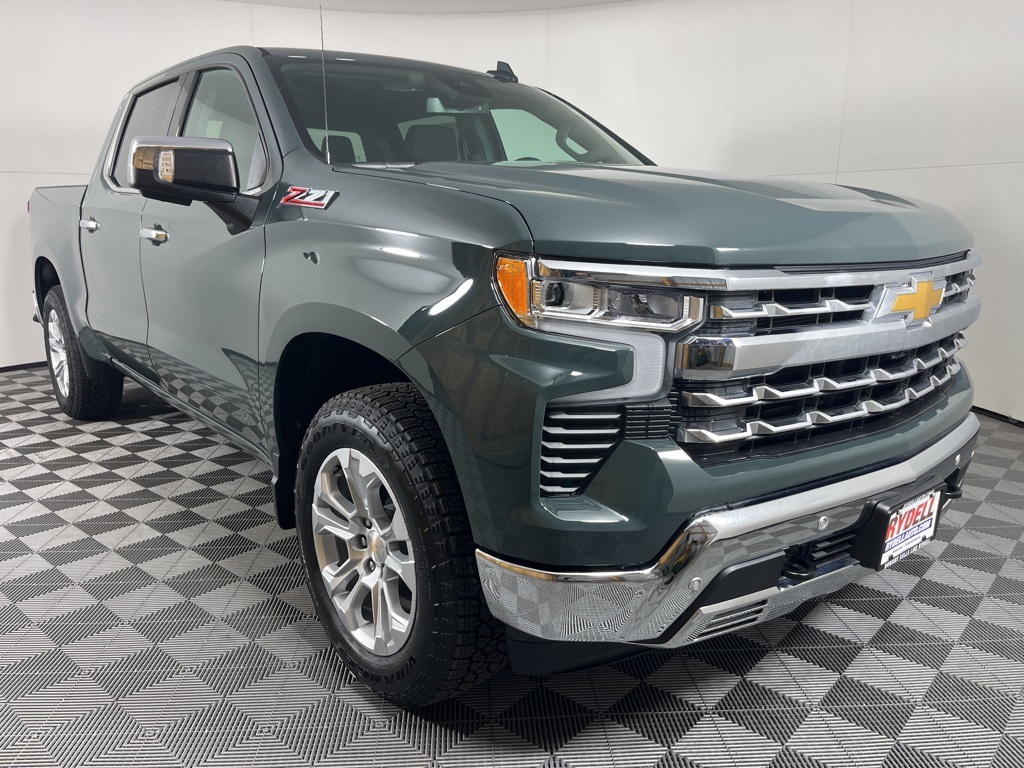 2026 Chevrolet Silverado 1500 LTZ Crew Cab 4WD