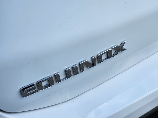 2022 Chevrolet Equinox LS - 11