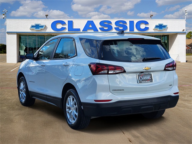 2022 Chevrolet Equinox LS - 4