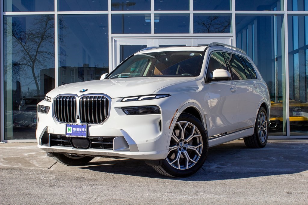 2025 BMW X7 xDrive40i AWD