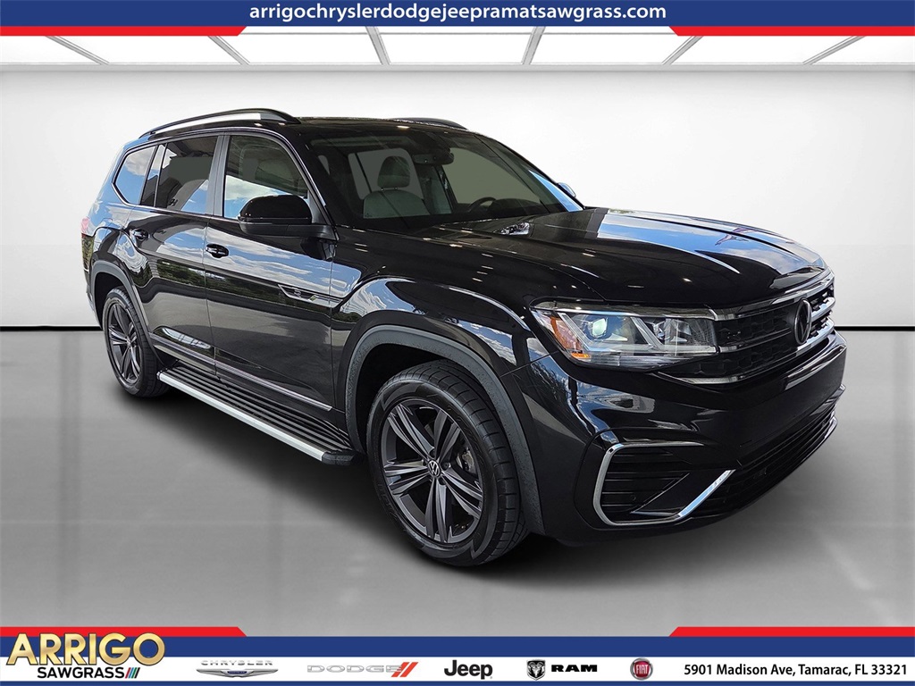 2021 Volkswagen Atlas SE w/Tech R-Line's photo