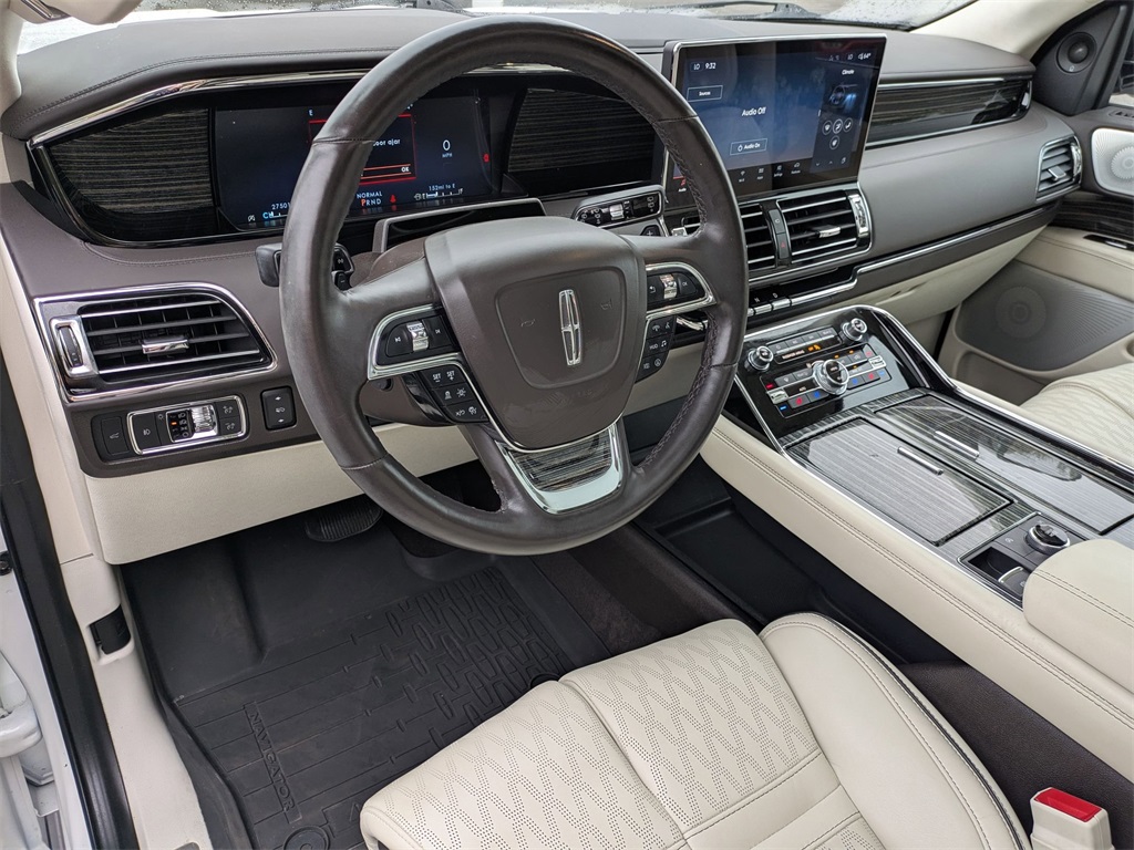 Used 2022 Lincoln Navigator For Sale in Findlay, OH