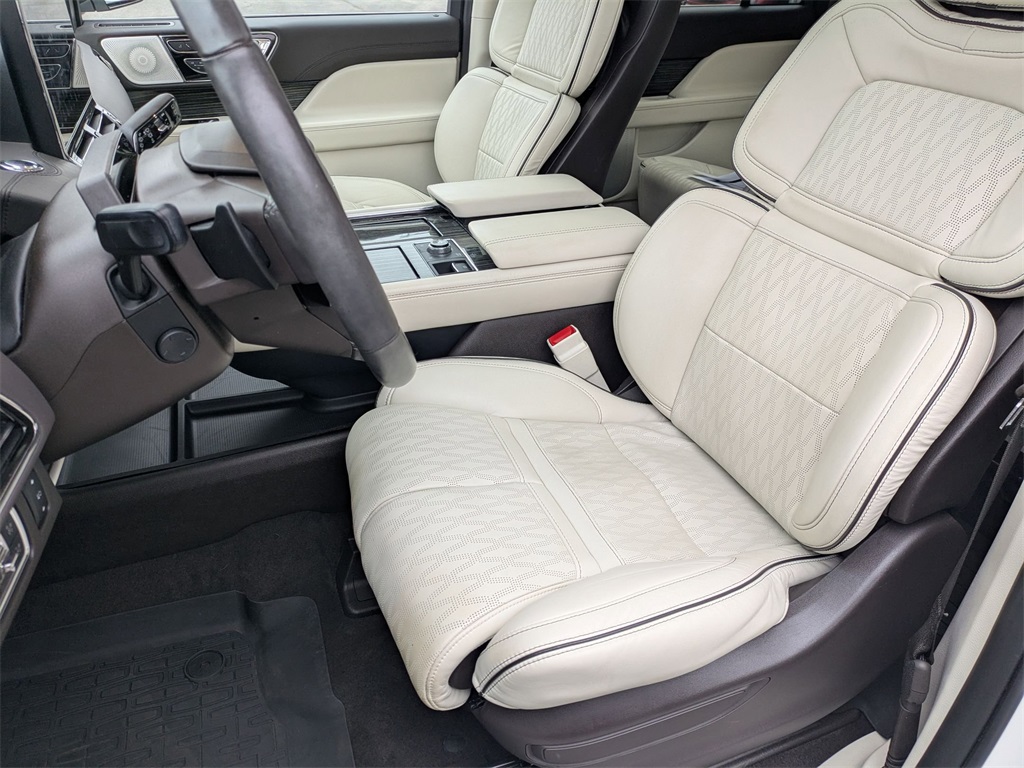 Used 2022 Lincoln Navigator For Sale in Findlay, OH