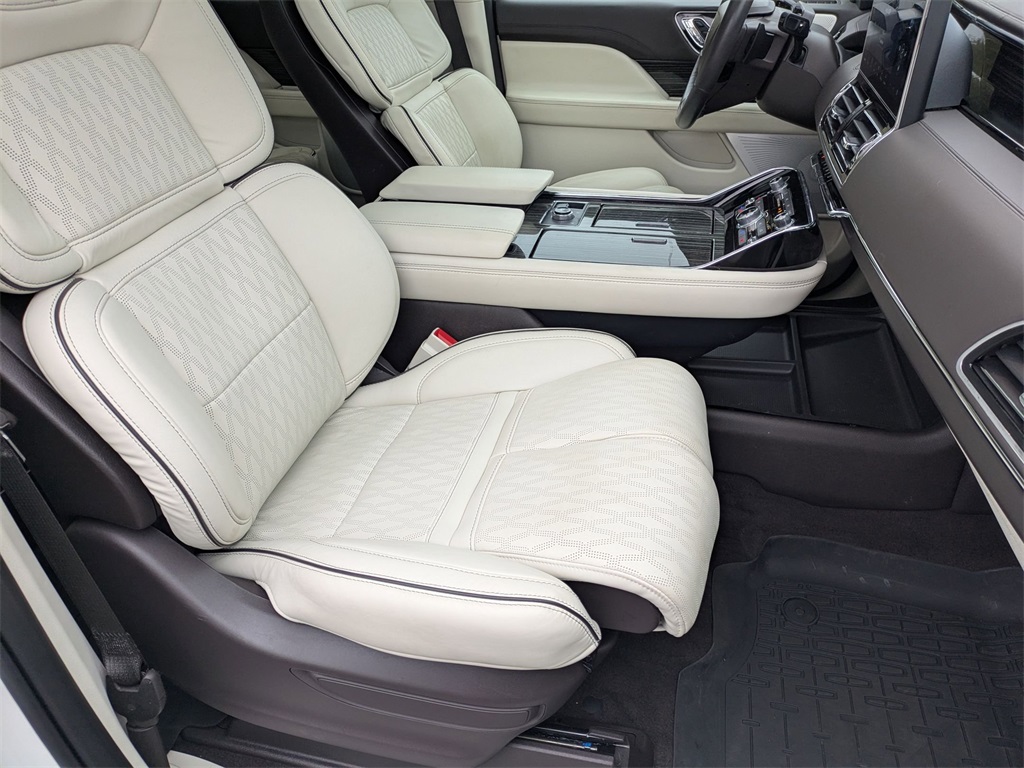 Used 2022 Lincoln Navigator For Sale in Findlay, OH