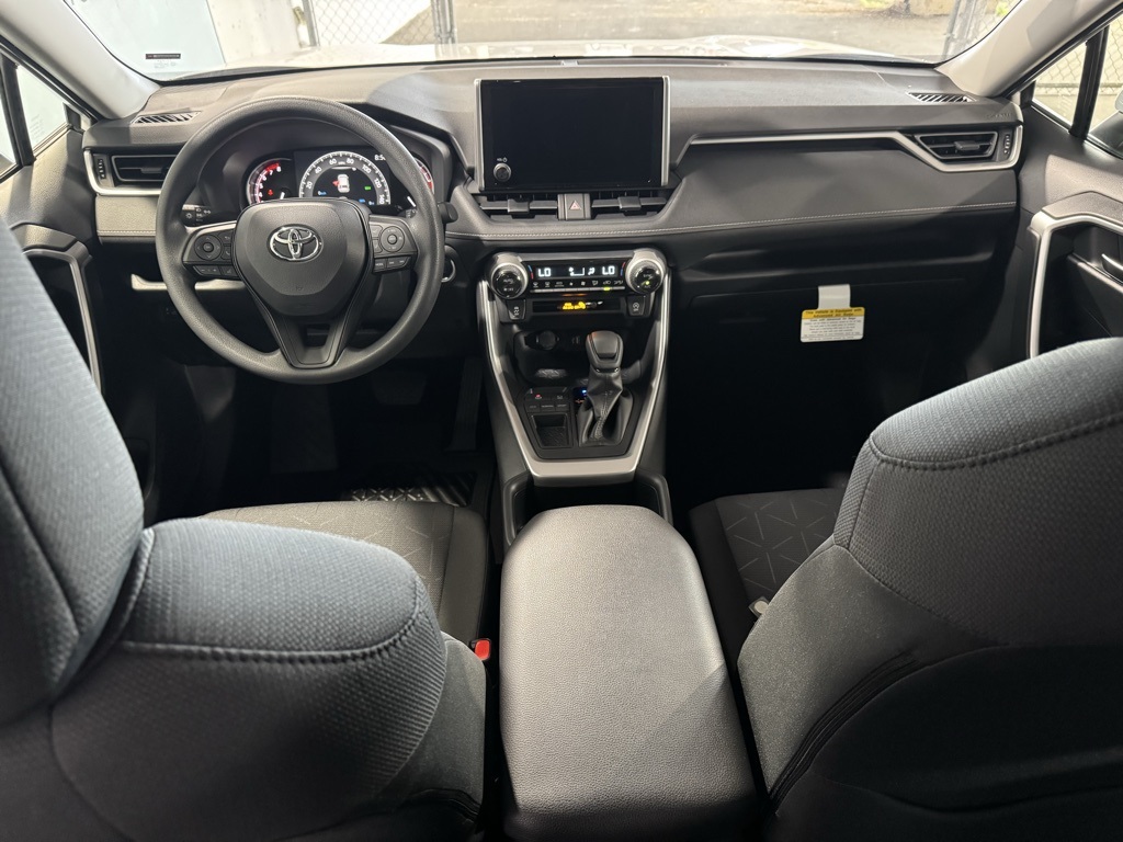 Thumbnail: 2025 Toyota RAV4 - 28