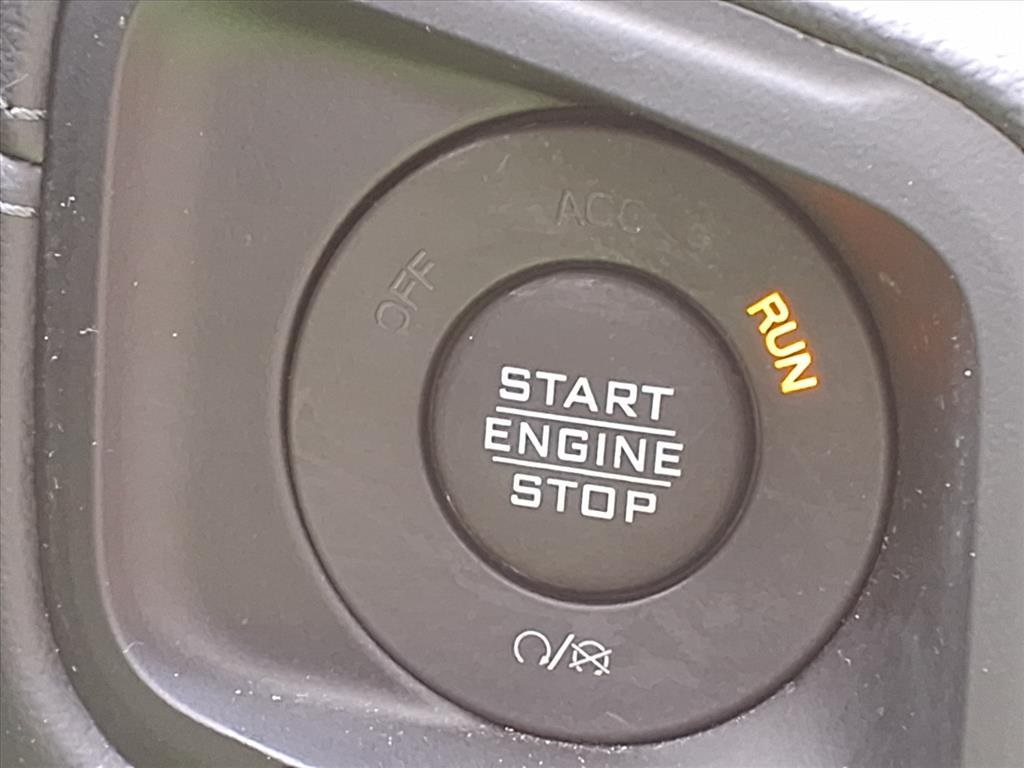 2024 Jeep Wrangler Sahara - 5