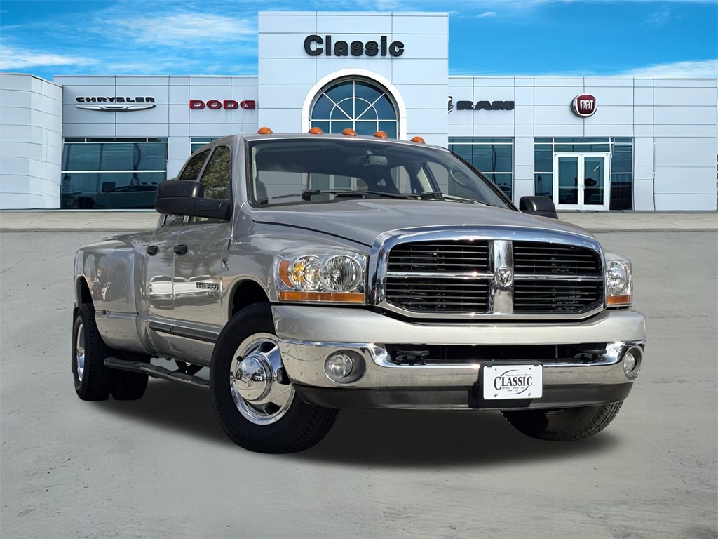 2006 Dodge RAM 3500 SLT Quad Cab LB DRW RWD