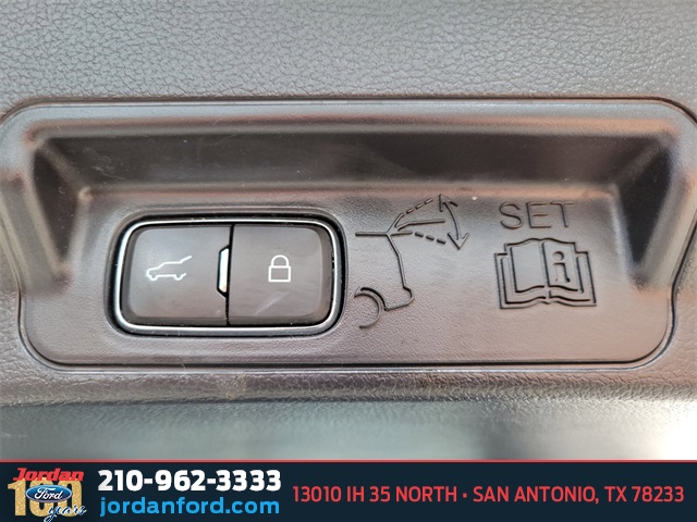 Used Car 2021 Ford Explorer  Xlt For Sale Under $25,000 In San Antonio, Texas