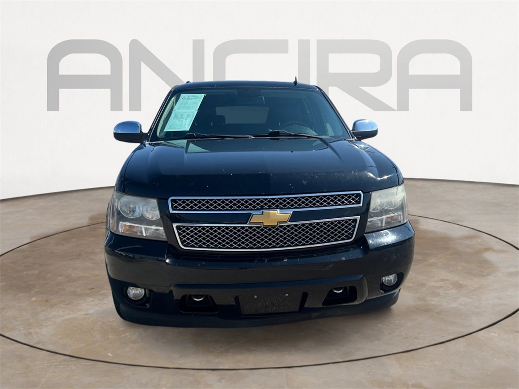 Used Car 2014 Chevrolet Suburban 1500  Lt For Sale Under $10,000 In Floresville, Texas