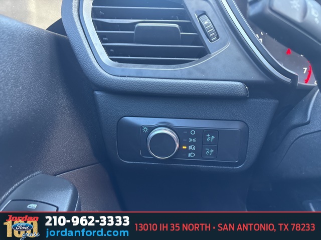 Used Car 2021 Ford Escape  Se For Sale Under $20,000 In San Antonio, Texas