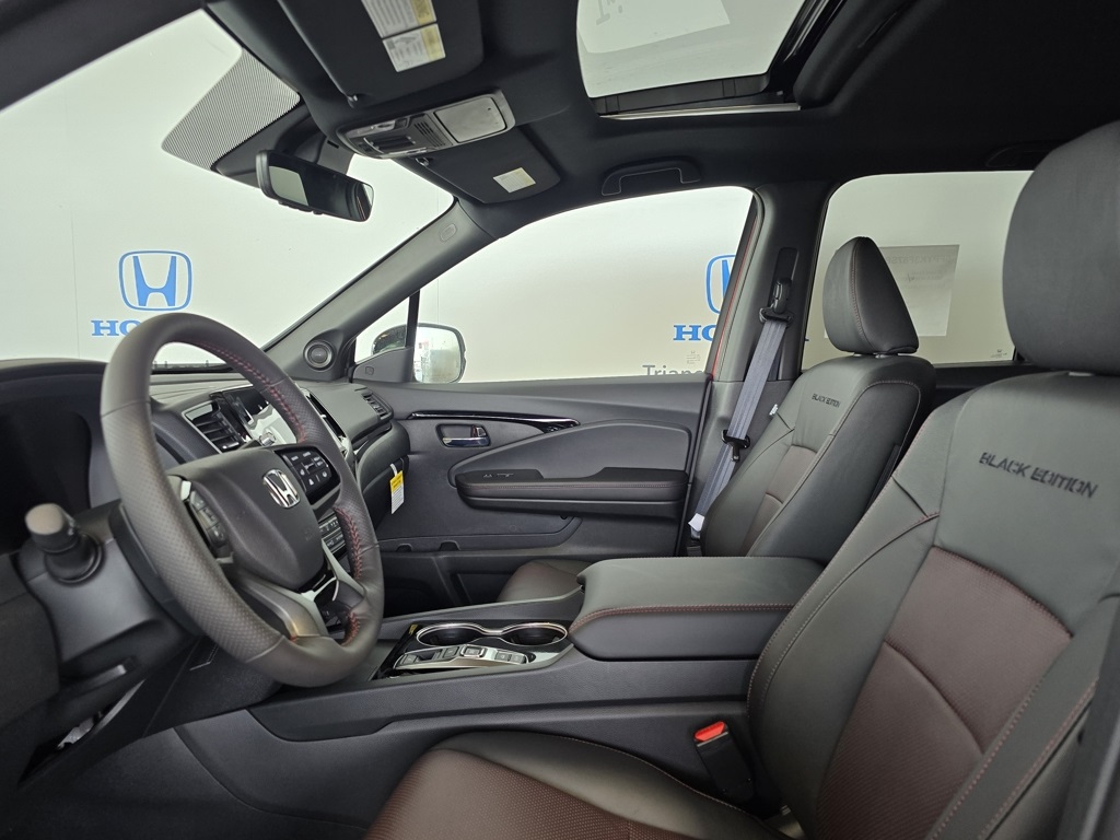 Thumbnail: 2025 Honda Ridgeline - 12