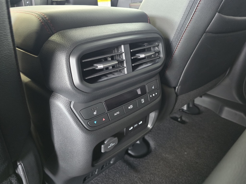 Thumbnail: 2025 Honda Ridgeline - 21