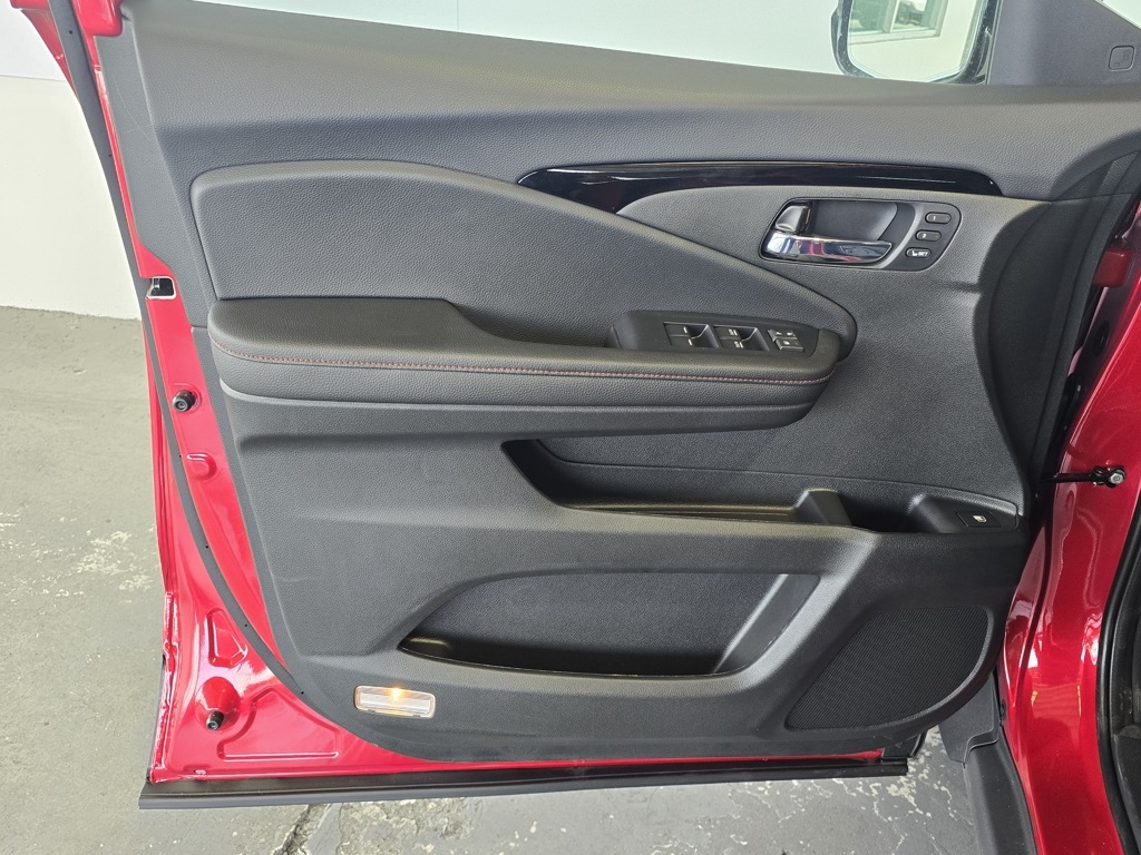 Thumbnail: 2025 Honda Ridgeline - 27