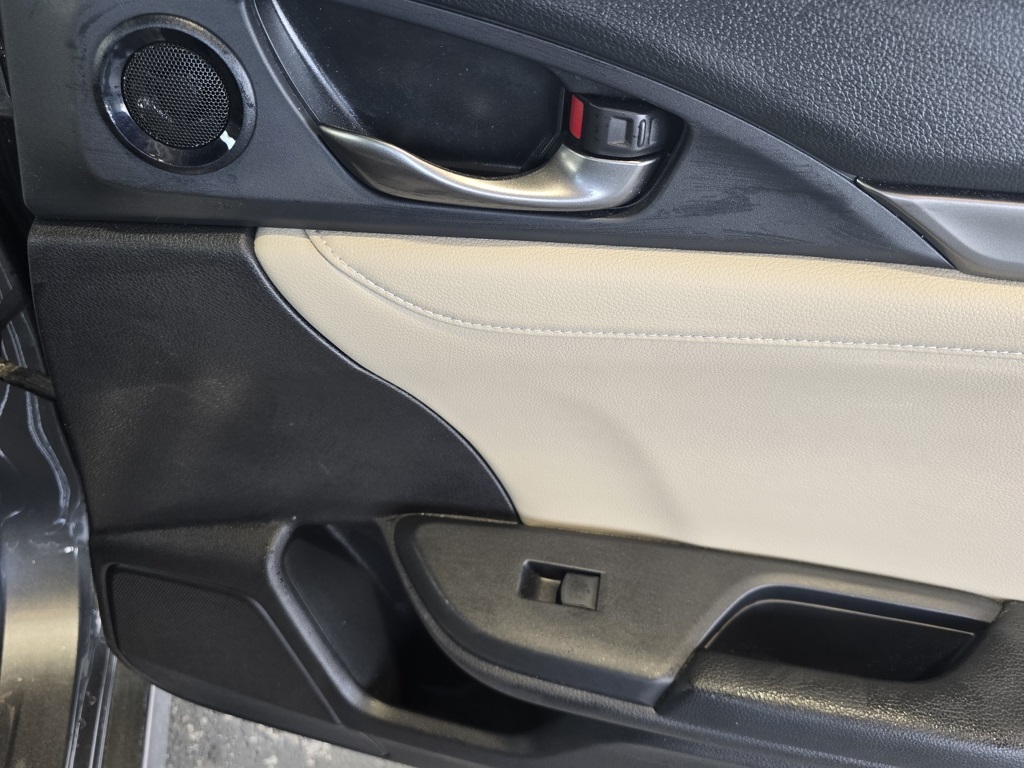 Thumbnail: 2020 Honda Civic - 25
