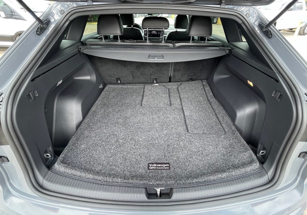 2022 Volkswagen Atlas Cross Sport 3.6L V6 SE w/Technology Gray at DeMontrond Auto Country