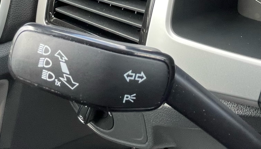 2022 Volkswagen Atlas Cross Sport 3.6L V6 SE w/Technology Gray at DeMontrond Auto Country